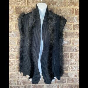 Lisa International  Faux Fur & knit Vest Size Smalll